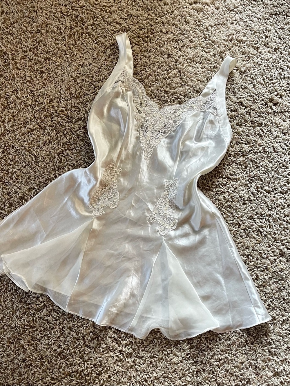 Vintage Victoria's Secret Ivory Satin Lace-Trim Chemise - Picture 2 of 6